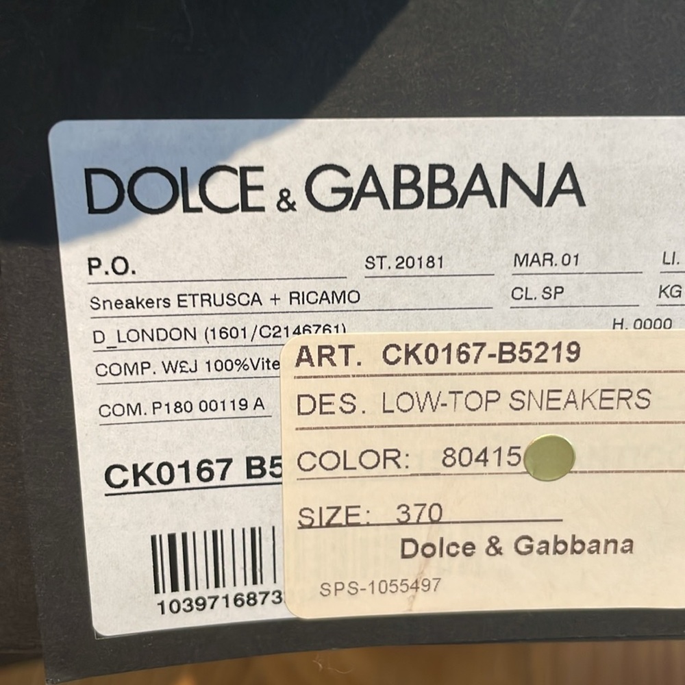 Dolce & Gabbana Sneakers in a mauvy pink with red velvet heart in size 37 - Picture 12 of 12